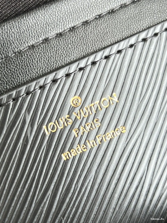 MM VUITTON TWIST LOUIS 0424